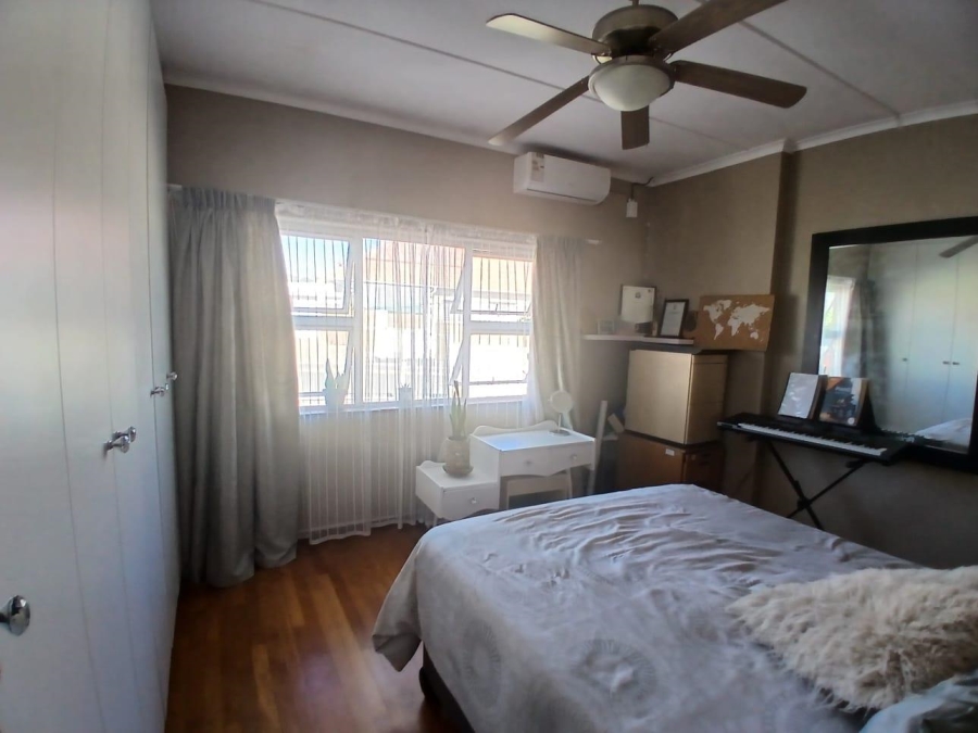 4 Bedroom Property for Sale in Avondale Western Cape